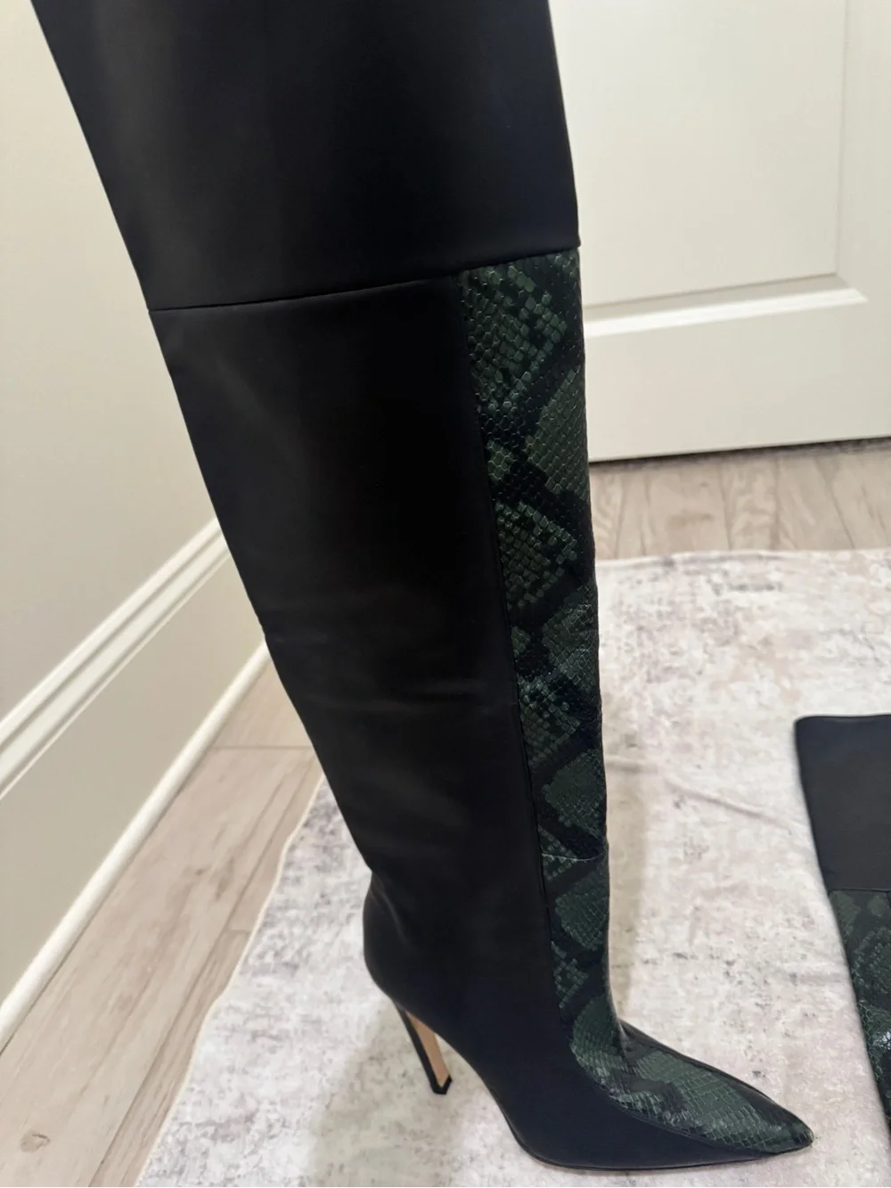 Good American The KoKo Over-the-Knee Black and Green Snakeskin Pointed Boots